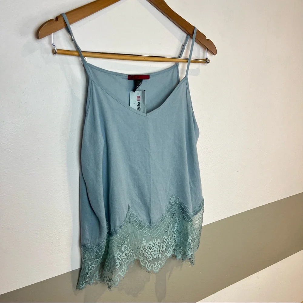2/$25 NWT BKE Red Buckle Pale Blue Minimalist Scalloped Lace Simple Hott Tank - Picture 3 of 10